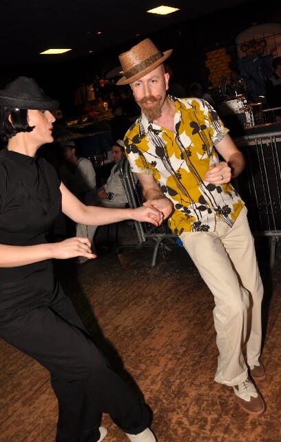 min 2009 11 22 riot 518